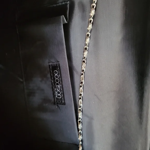 Color changing clutch - Picture 2 of 3